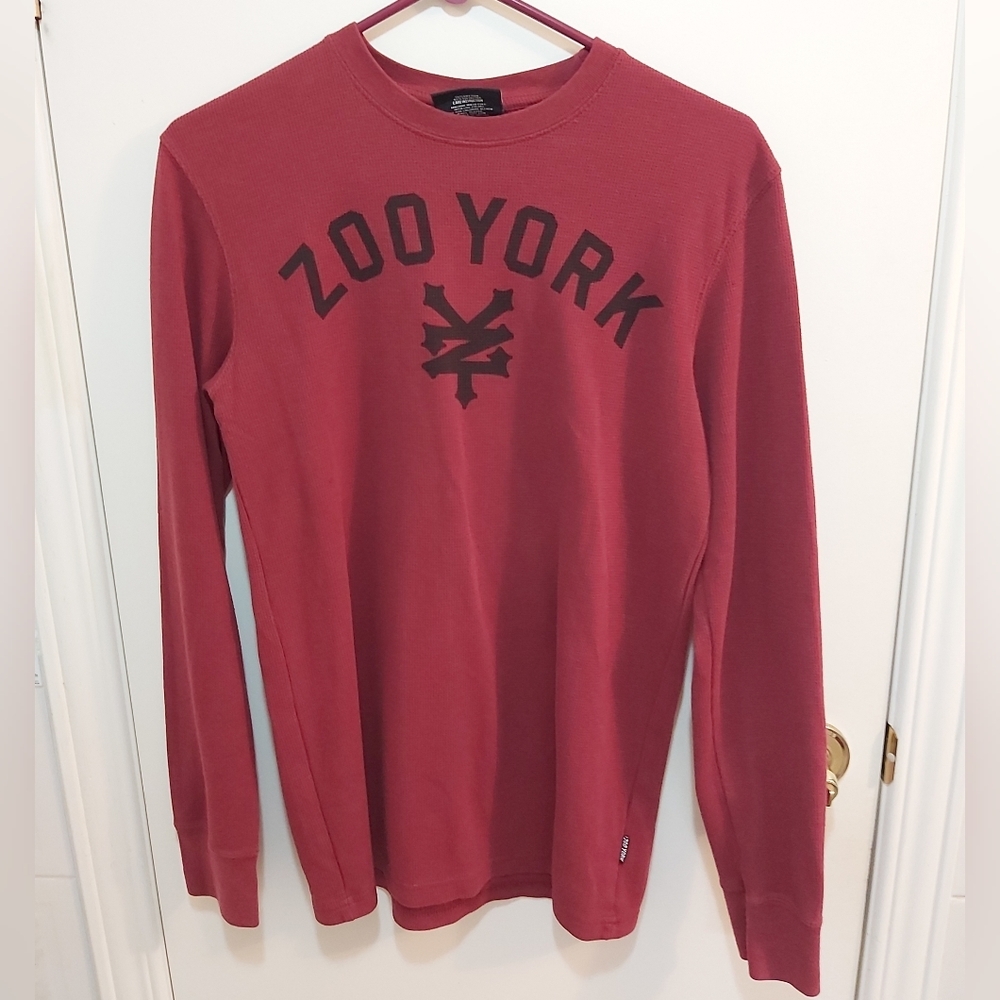 🤗FREE w Purchase- Zoo York red longsleeve size medium (M)